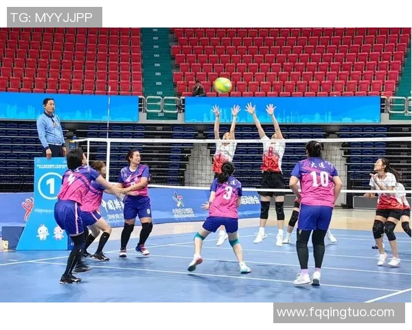 广州排球队的默契配合与战术分析探讨排球运动的魅力与团队精神