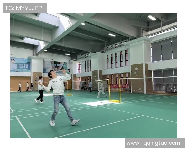 陈秀英亲授羽毛球技巧与心得分享助你提升球技