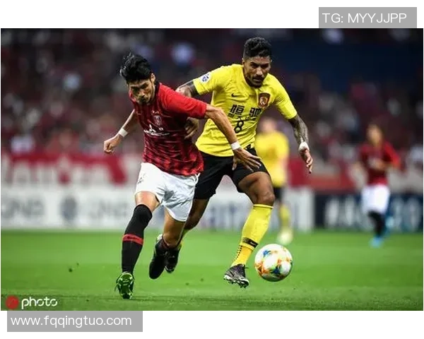 恒大与浦和激战正酣比分揭晓引发球迷热议